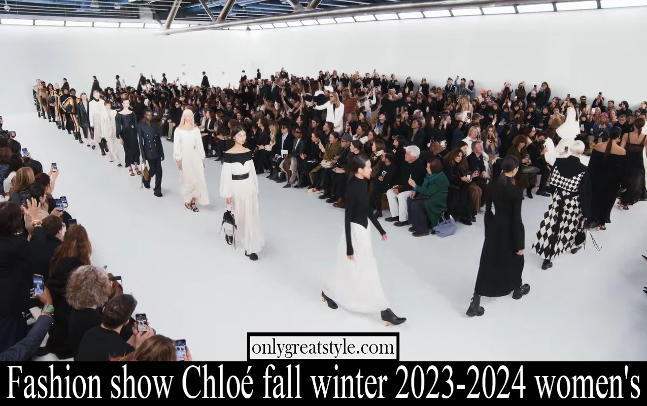 Fashion show Chloe fall winter 2023 2024 womens