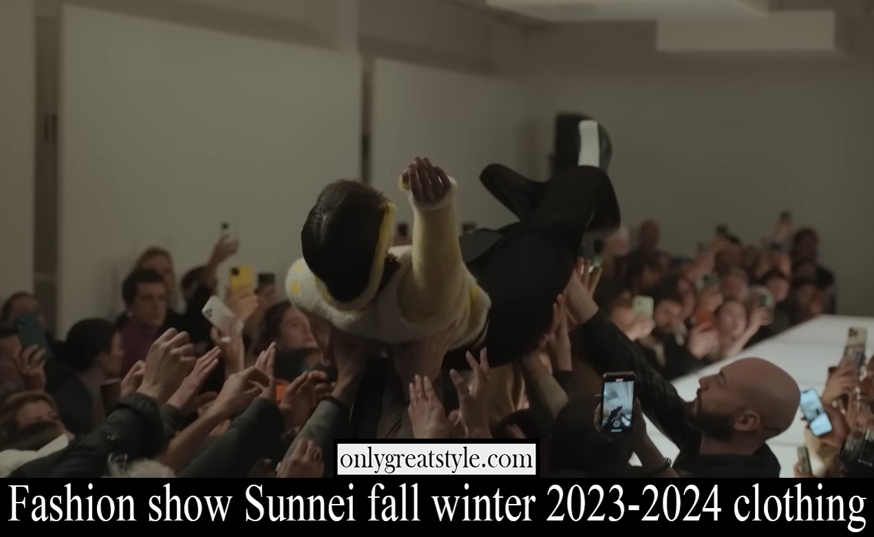 Fashion show Sunnei fall winter 2023 2024 clothing