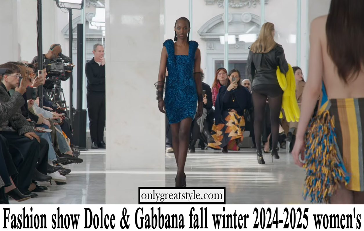 Fashion show Dolce Gabbana fall winter 2024 2025 women's